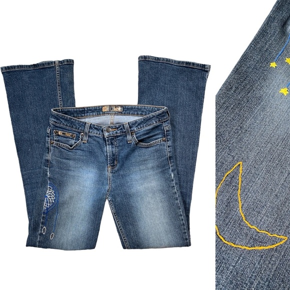 Vintage Y2K L.E.I. Custom Embroidered Moon and Stars Dream Catcher Flare Jeans - Picture 1 of 15
